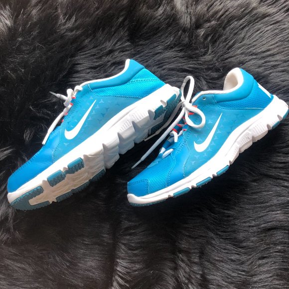 Nike Training Sneakers - Picture 7 of 10